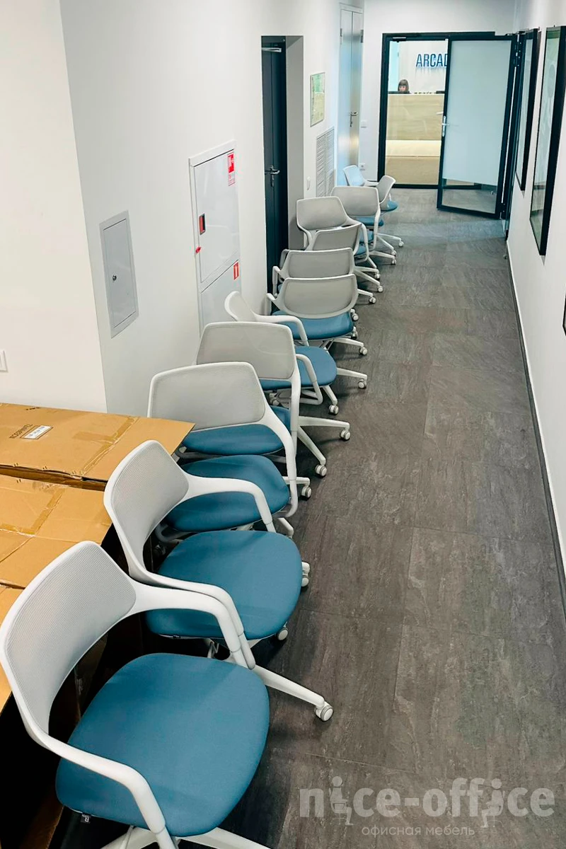 Офисное кресло RV DESIGN Scroll (HY-813D) фото в интерьере 1